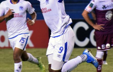 el súper clásico entre Olimpia y Cerro Porteño fue aplazado.