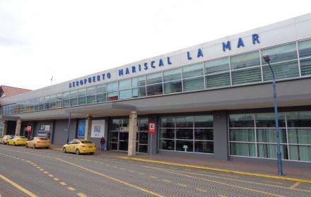 Imagen referencial. Se realizaron reparaciones en la pista central del aeropuerto Mariscal La Mar.