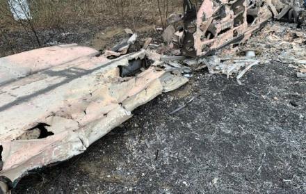 La avioneta quedó en cenizas. La Policía encontró un solo paquete de cocaína en los alrededores.