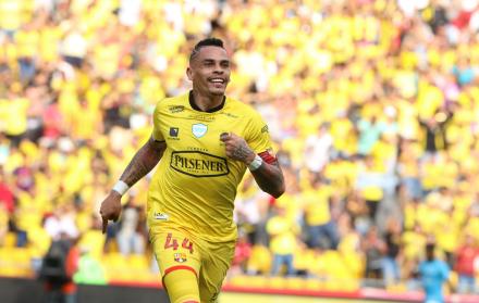 El club Torque de Uruguay, que era dueño del 50 % de los derechos deportivos de Jonatan Álvez, ha salido a reclamar un saldo pendiente.