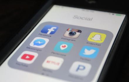 Los problemas en ambas redes sociales iniciaron, aproximadamente, a las 09:00 de este jueves.