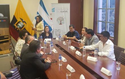 Miembros de la Comisión de Fiscalización, con la presidenta Johanna Cedeño a la cabeza.