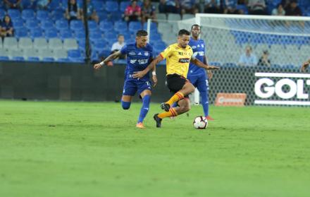 La deuda que el Ídolo tiene con el club Galácticos, por la transferencia de Félix Torres, vence el 18 de octubre y la sanción se daría desde el 23, tres días luego del partido ante Emelec.
