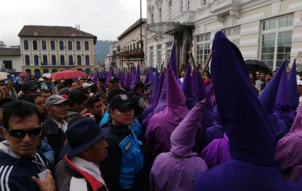 Madrugaron para la procesión de Jesús del Gran Poder