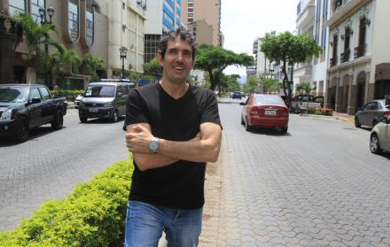 Bona estuvo entre los 50 finalistas al Mejor Profesor del mundo para el premio Global Teacher Prize.