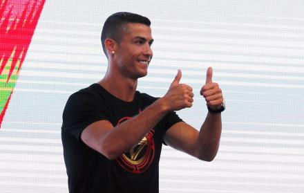 El actual jugador de Juventus dijo que desea invitar a cenar a las mujeres que lo ayudaron.