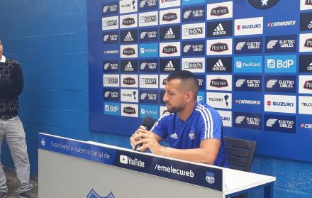 Al igual que Leguizamón, el entrenador Ismael Rescalvo cuestiona decisiones arbitrales de partidos recientes.