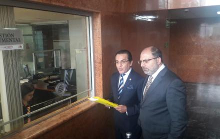 La decisión de presentar el documento tienen por objeto evitar que la propuesta del presidente Lenin Moreno entre en vigencia.