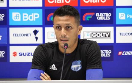 El extremo no entró en los planes del director técnico de Emelec, Ismael Rescalvo, por lo que tuvo que buscar otro equipo.