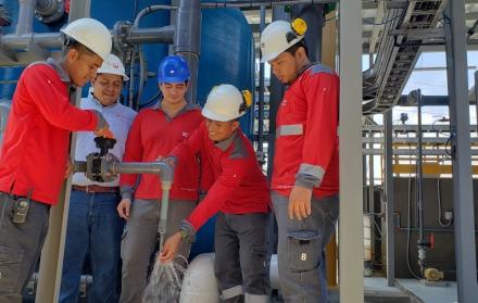 Personal. En la construcción participaron cerca de 300 personas entre técnicos y obreros, algunos puneños.