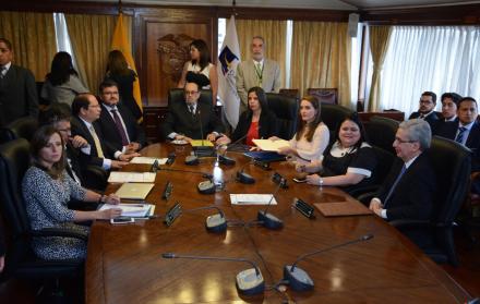 La CC analizó la solicitud de consulta popular para la eliminación del organismo. La iniciativa fue presentada por el Comité por la Reinstitucionalización Nacional. 