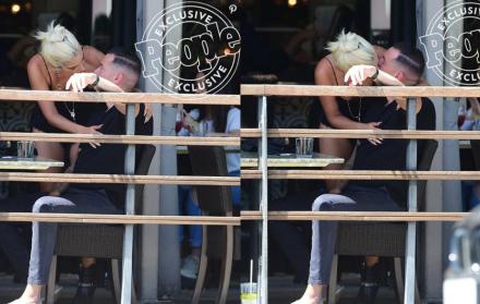 Recientemente, se había vinculado a Lady Gaga con Bradley Cooper; sin embargo, fue vista besando a Dan Horton.