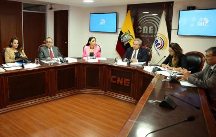 La supervisión de las Delegaciones Provinciales Electorales se encuentra mejor distribuida entre los consejeros electorales, aunque ahí también se han dado cambios recientes.