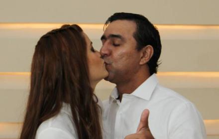 La pareja se casó en junio de 2009. Tienen un hijo.