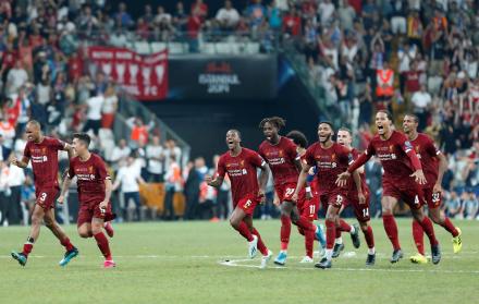 A pesar de la victoria del Liverpool, Chelsea abrió el marcador a los 36 minutos.