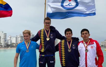 Ecuatorianos mostraron su poderío en los 10 km en aguas abiertas en la Copa del Pacífico disputado en Salinas.