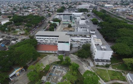 Imagen referencial. Hospital del IESS. El gran diálogo nacional por la seguridad social cuenta con la aprobación del Gobierno, los empleadores y los trabajadores. Todos están de acuerdo con sentarse a analizar alternativas para rescatar al Seguro Social.
