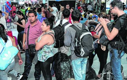 Feriado. El fin de las vacaciones movilizó a cientos de personas.