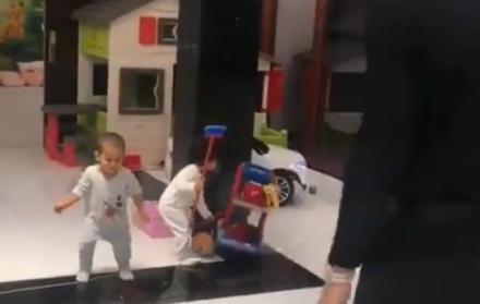 Cristiano Ronaldo recibe críticas tras publicar video con sus hijos