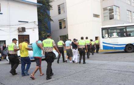 A los detenidos los encontraron en casas ubicadas en el Batallón del Suburbio.
