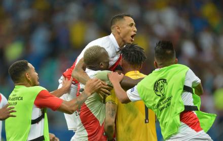 La selección peruana se enfrentará a la de Chile el próximo miércoles en Porto Alegre.