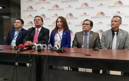 Rosa Verdezoto, asambleísta de BADI, anunció la decisión de la jueza Catalina Sánchez sobre la designación de un nuevo defensor público encargado.