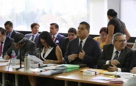 Abogados. Defensores de Alexis Mera, Rafael Correa, Vinicio Alvarado, Jorge Glas, Wálter Solís y otros, durante una audiencia en la Corte Nacional.