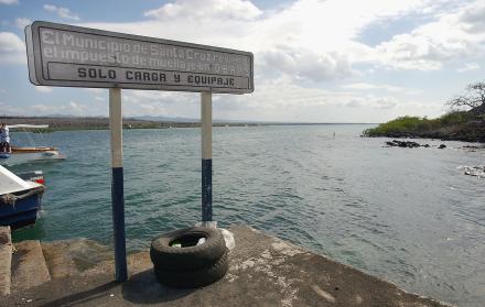Referencial. Muelle de Itabaca en 2004.