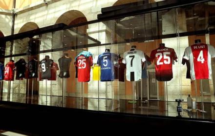 La camiseta de Antonio Valencia forma parte de los cinco mil objetos que presentará Legends.