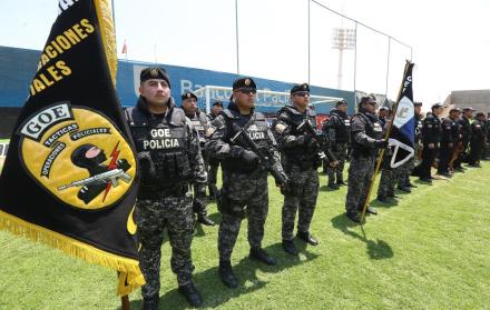Las escuelas serán para la formación de las unidades especiales de la Policía Nacional; entre ellas, el Grupo de Operaciones Especiales (GOE). Durante la ceremonia se destacó la labor de dos uniformados, uno de ellos resultó herido en un amotinamiento en