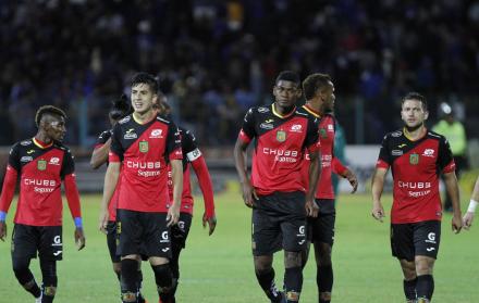 Deportivo Cuenca sufre dos bajas para enfrentar a Barcelona este viernes en el Monumental.