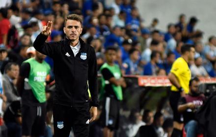 La comisión directiva de Emelec se reunió con Mariano Soso.