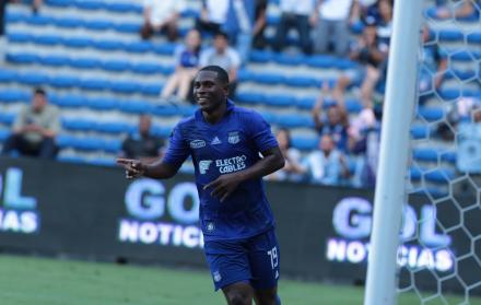 Ahora el Cuco Angulo tendrá cinco partidos de sanción.