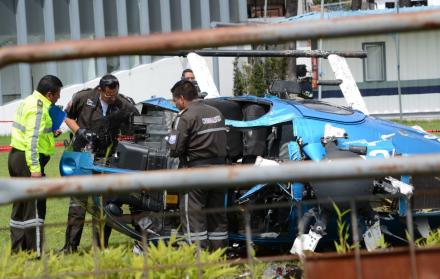 Helicóptero de Aeropolicial se accidentó en el hangar situado en el parque Bicentenario de Quito con 4 tripulantes, entre ellos el general de Policía Enrique Espinoza de los Monteros.