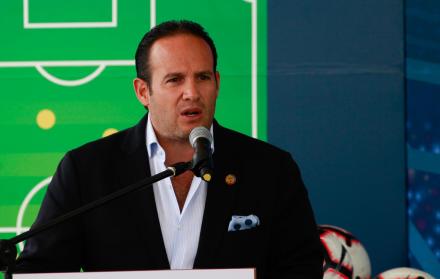Francisco Egas, presidente de la FEF, indicó que el organismo que lidera apoyará en este proyecto gubernamental con escuelas de fútbol.