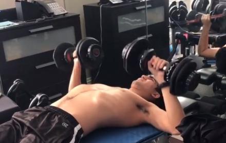 Preparación. Correa en menos de 15 días empezó con trabajos de gimnasio en Miami, Estados Unidos, donde realiza su rehabilitación.