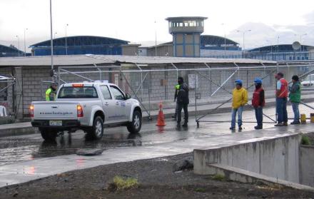 Amotinamiento. Para restaurar la normalidad en la cárcel de Cotopaxi tuvieron que intervenir el UMO y el GOE.
