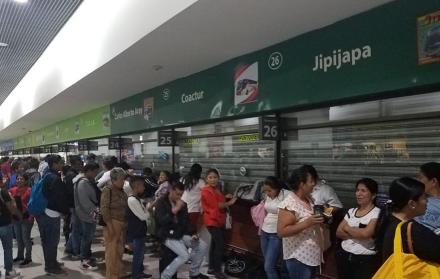 En Guayaquil no todas las cooperativas de buses están activas.