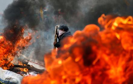 Vandalismo. Grupos de vándalos aprovecharon el camuflaje de la movilización de los indígenas para provocar el caos en Quito.