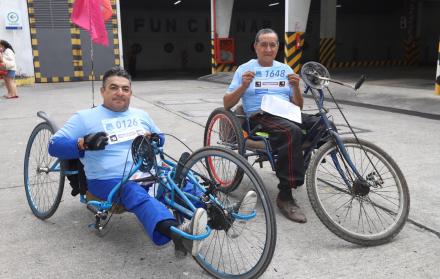 Ambos llegaron hasta las instalaciones de Gráficos Nacionales, antes del día de la carrera.