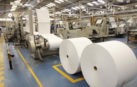 Referencial. El papel bond es utilizado en empresas públicas.