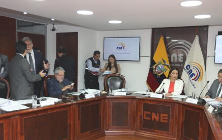 El CNE concluyó en extender el plazo para concluir los escrutinios en Manabí, Guayas y Los Ríos.