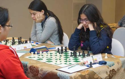 La competición se efectúa en el Puerto Principal.