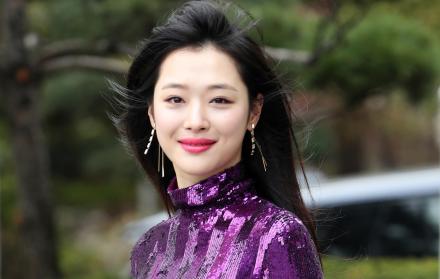 Sulli era una joven actriz de 25 años.