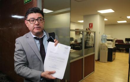 La noche del 21 de noviembre el proyecto fue entregado en la Asamblea Nacional.