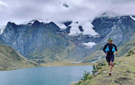 Luego del múltiple atraco, Henostroza regresó de inmediato a Perú. (Foto referencial)