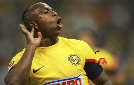 El fallecimiento del goleador ecuatoriano, ocurrido en Catar, continúa envuelto en un manto de misterio.