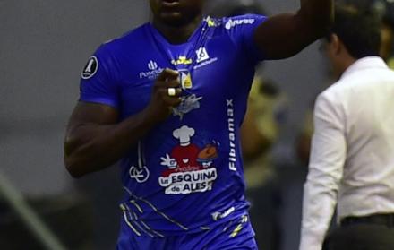 Roberto Ordoñez figura del Delfín que juega la final contra Liga de Quito.
