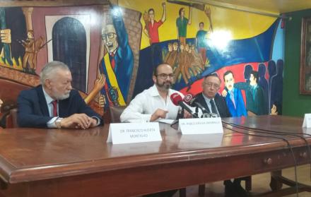 Francisco Huerta, Pablo Dávila y Hernan Pérez hablaron sobre los objetivos del movimiento en una rueda de prensa.