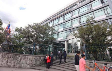 El informe borrador de Contraloría señala que las deficiencias informáticas pudieron generar una cascada de errores en la verificación de firmas de cuatro organizaciones políticas.